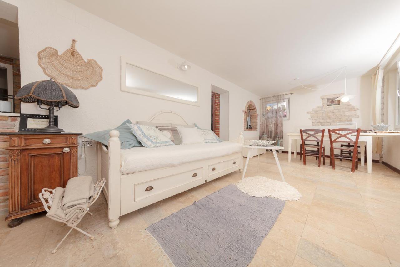 Casa Mia - Apartman Zara メドゥリン エクステリア 写真