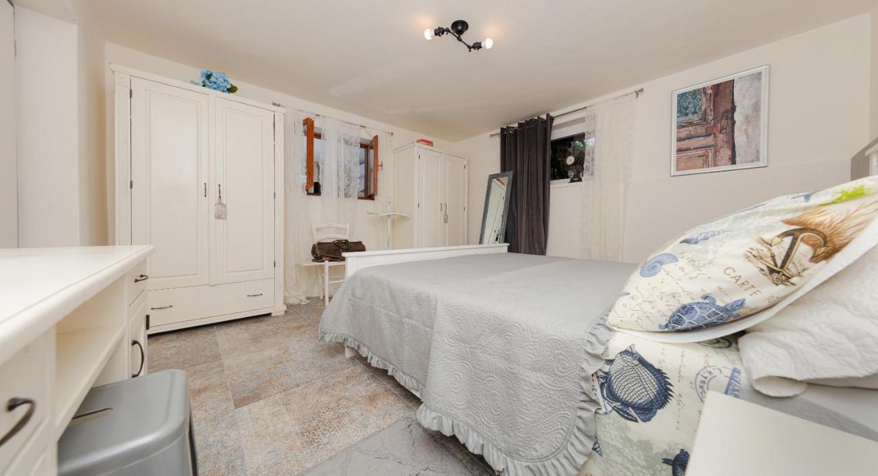 Casa Mia - Apartman Zara メドゥリン エクステリア 写真