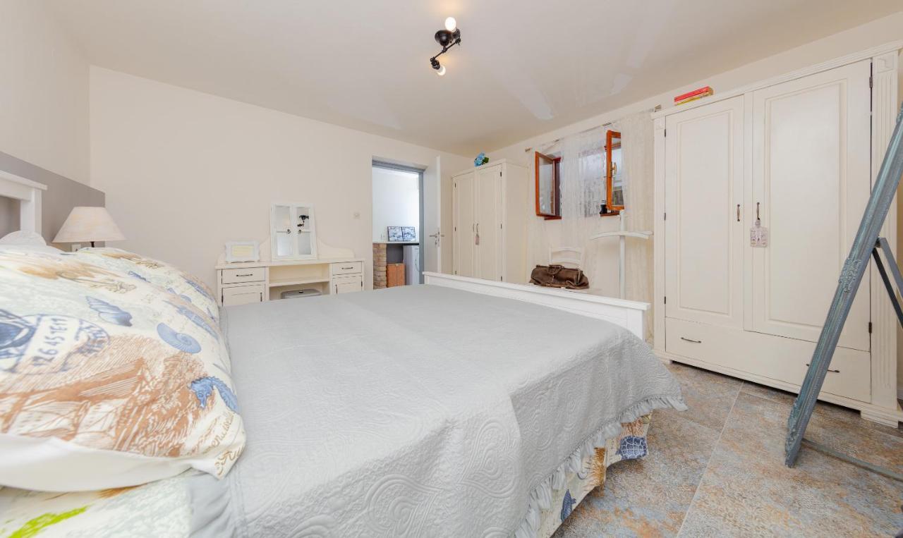 Casa Mia - Apartman Zara メドゥリン エクステリア 写真