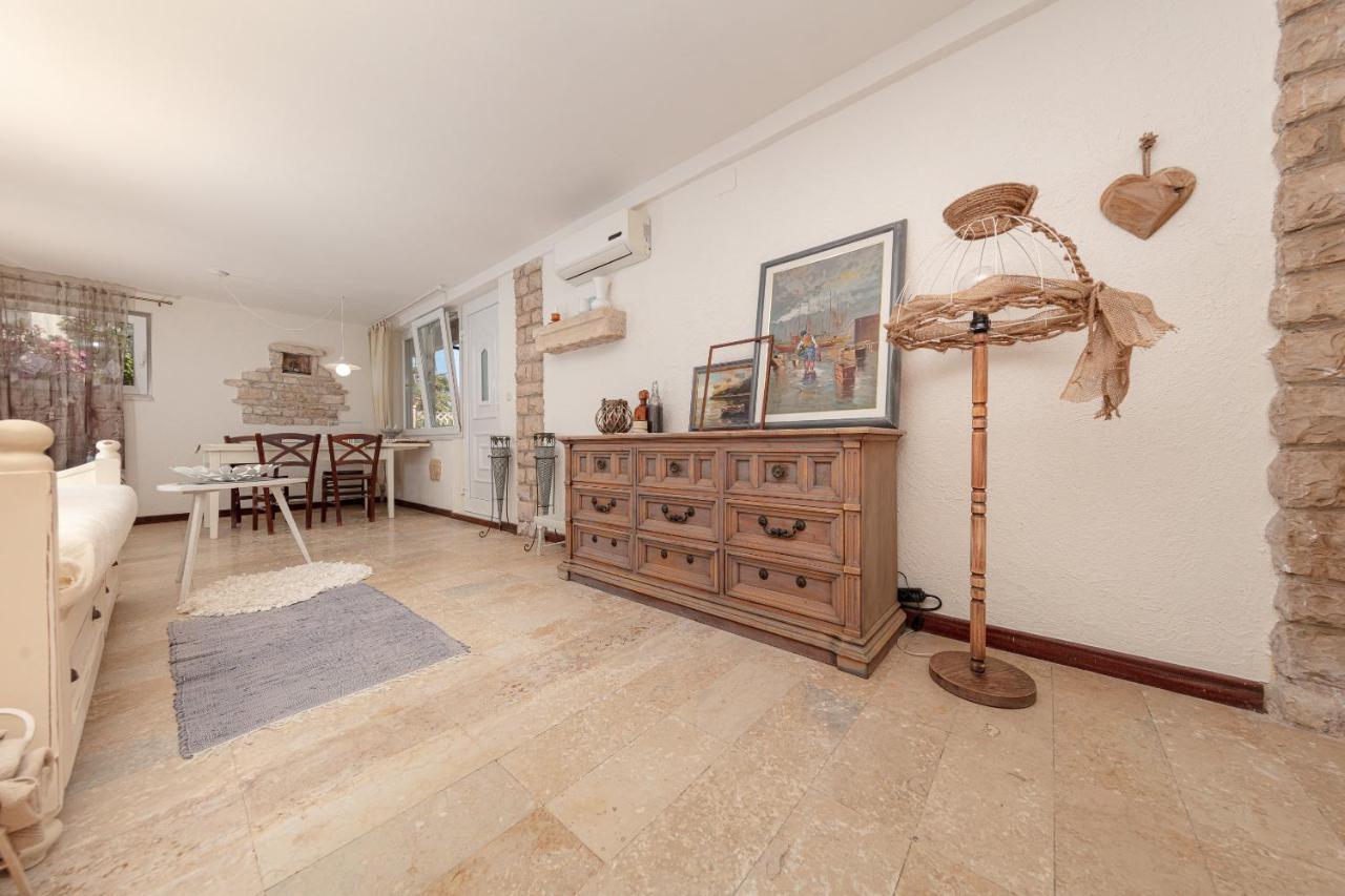 Casa Mia - Apartman Zara メドゥリン エクステリア 写真