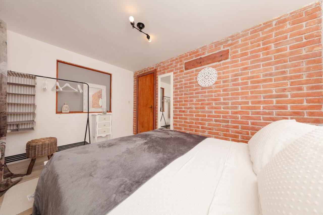 Casa Mia - Apartman Zara メドゥリン エクステリア 写真
